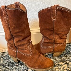 Vintage 70s Brown Suede Cowboy Boots